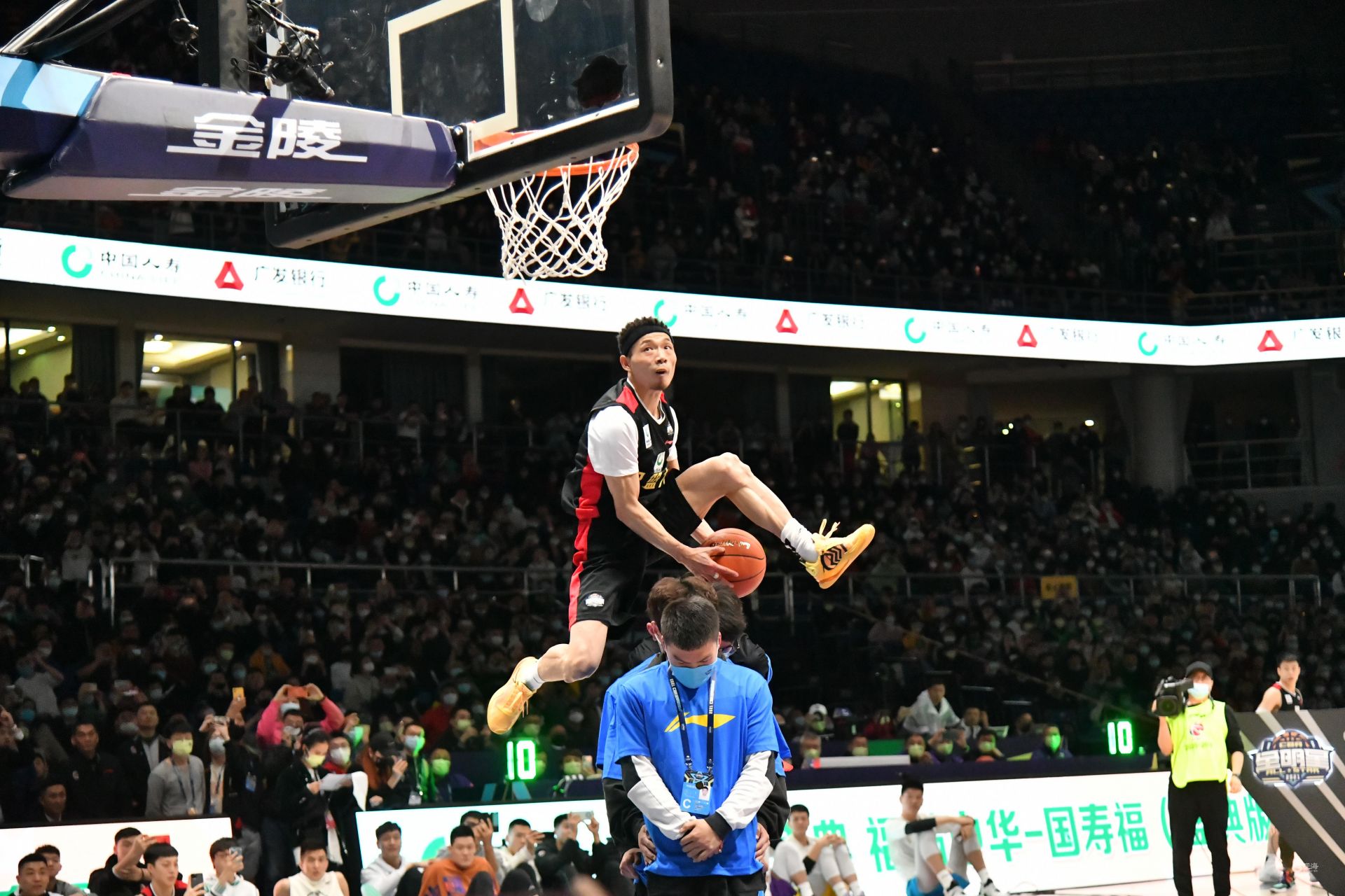 曼城和莱比 曼城和莱比